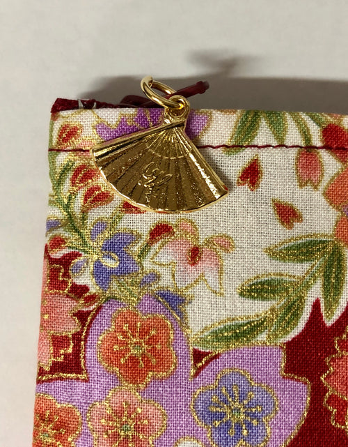 Load image into Gallery viewer, COIN POUCH WITH GOLD FAN 日本製 金扇付角平ポーチ
