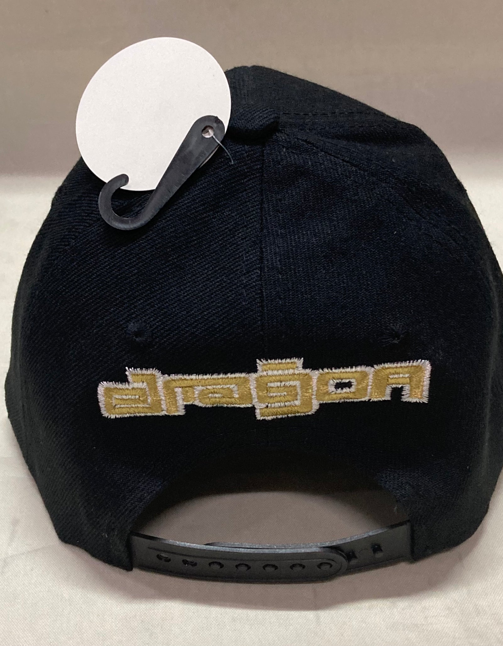 龍 Dragon CAP
