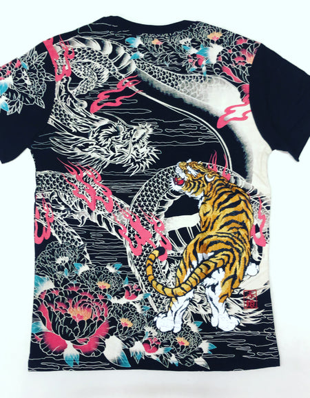 刺繍 虎 Tシャツ