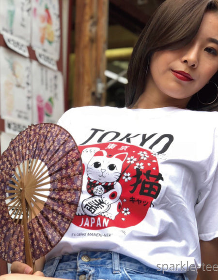 Lucky Cat 招き猫 Tシャツ
